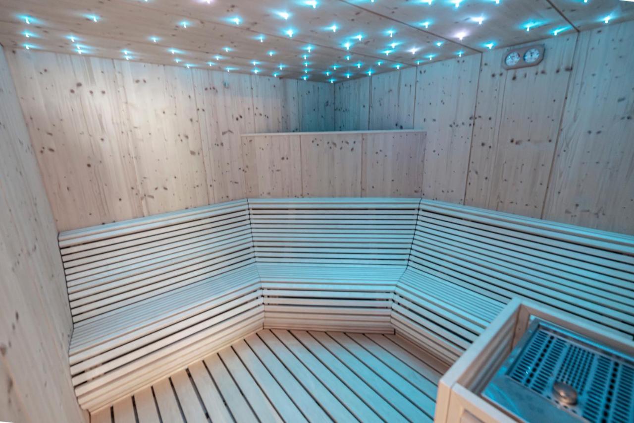 Hotel Garni Paradisi - Wellness & Spa Mezzano Extérieur photo