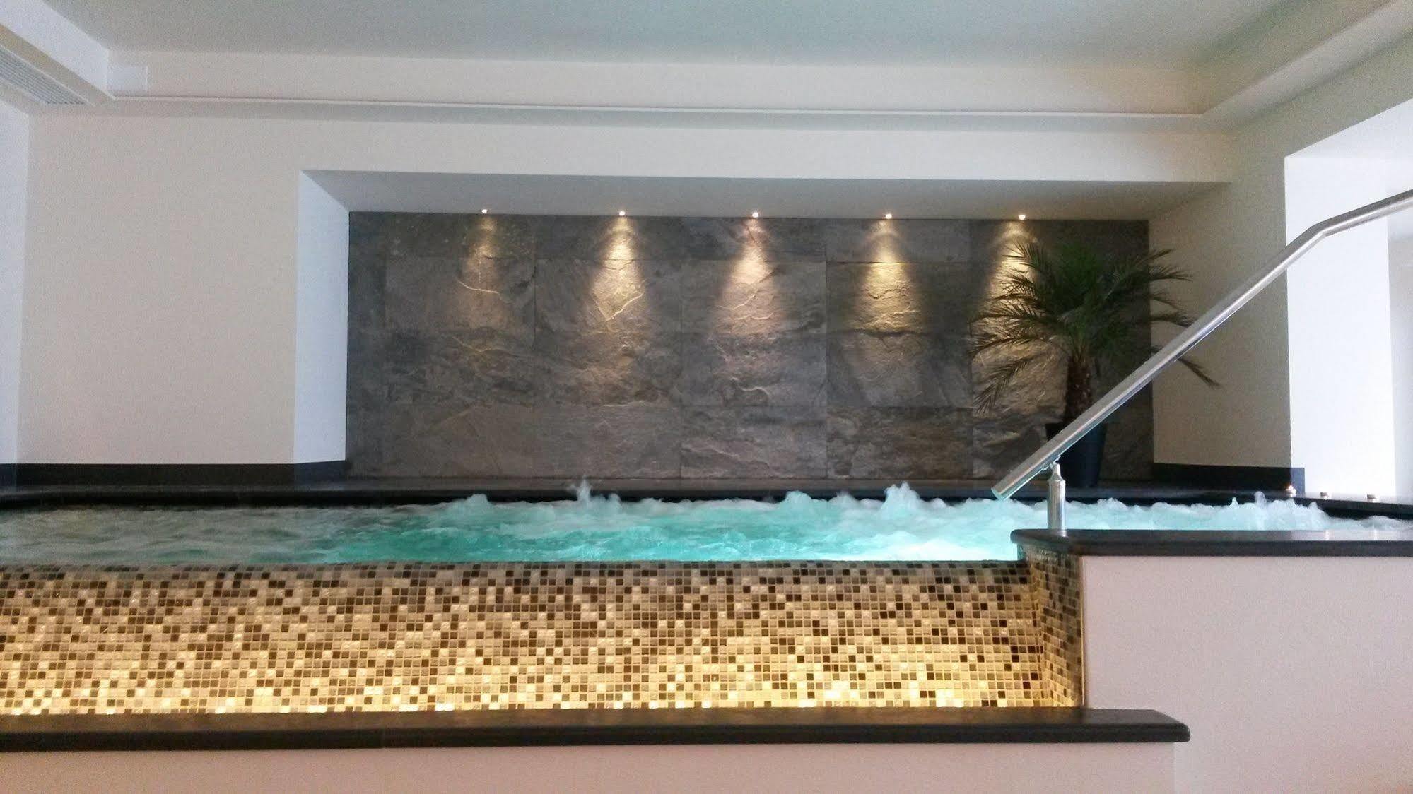 Hotel Garni Paradisi - Wellness & Spa Mezzano Extérieur photo