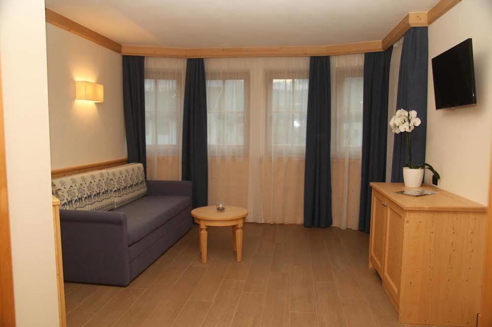 Hotel Garni Paradisi - Wellness & Spa Mezzano Extérieur photo