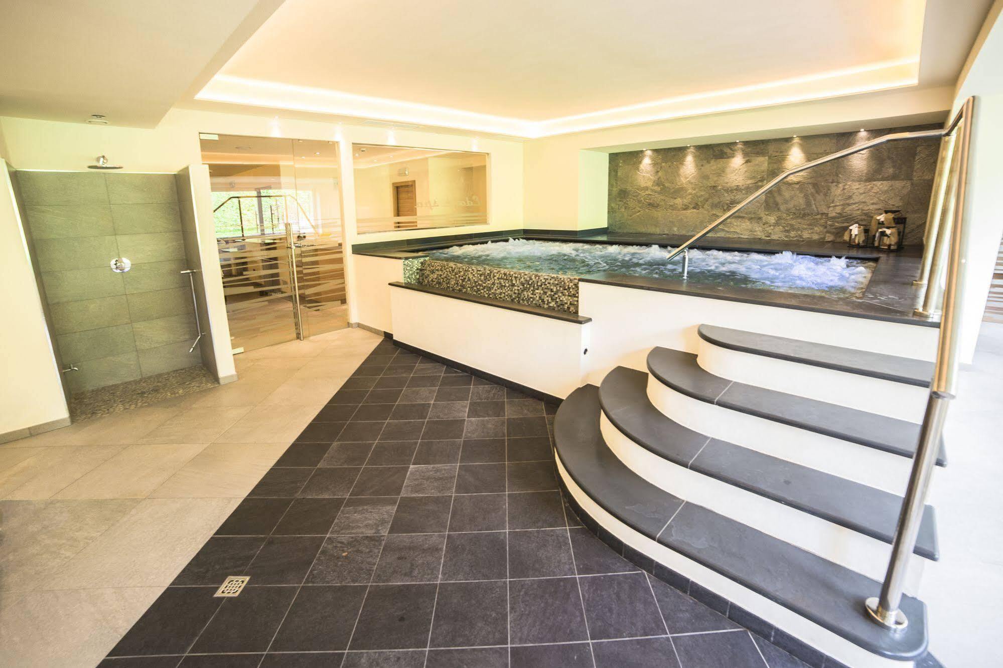 Hotel Garni Paradisi - Wellness & Spa Mezzano Extérieur photo